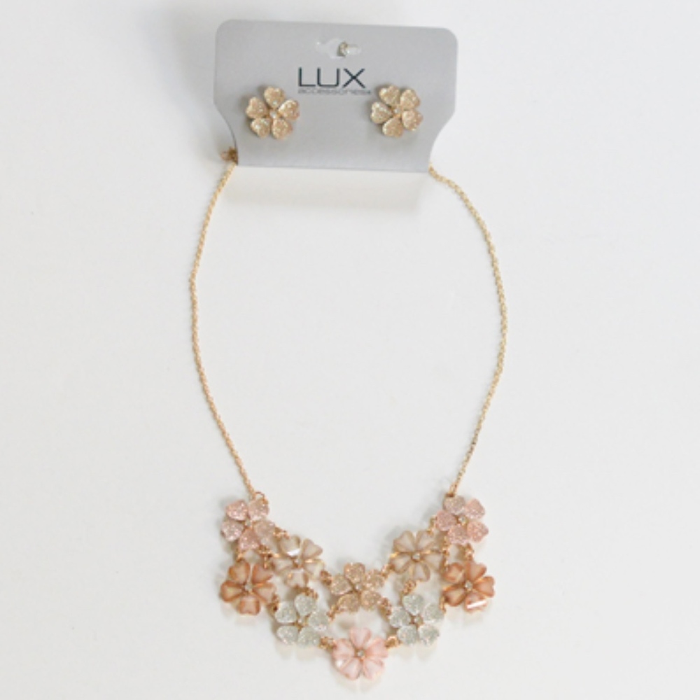 NEVER WORN Lux Necklace & Earrings Set